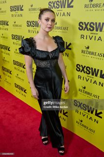 Billie Lourd feet photo 19