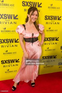 Billie Lourd feet photo 17