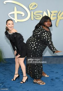 Billie Lourd feet photo 8