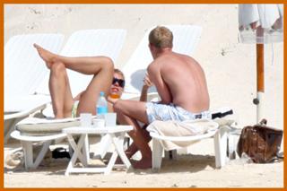 Billie Piper feet photo thumbnail