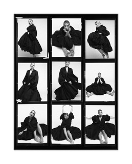 Billie Piper feet photo thumbnail
