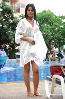 Bindhu Madhavi feet photo 15
