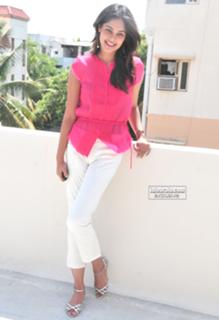 Bindhu Madhavi feet photo 19