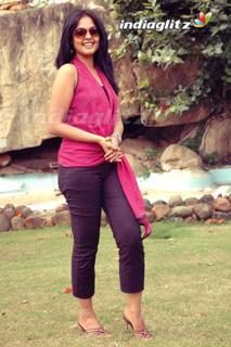 Bindhu Madhavi feet photo 5