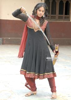 Bindhu Madhavi feet photo 12
