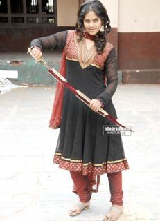 Bindhu Madhavi feet photo 1