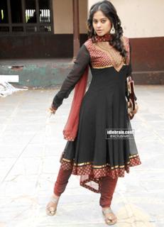 Bindhu Madhavi feet photo 18