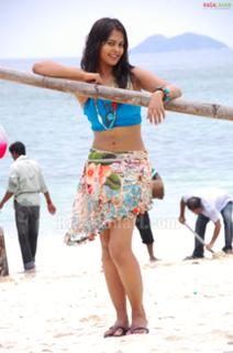 Bindhu Madhavi feet photo 19