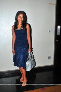 Bindhu Madhavi feet photo 15