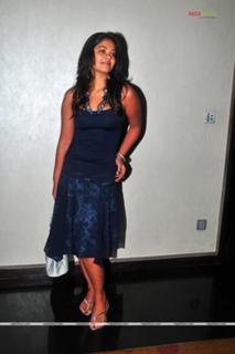 Bindhu Madhavi feet photo 14
