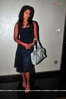 Bindhu Madhavi feet photo 13