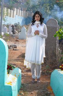 Bindhu Madhavi feet photo 13