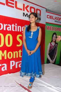 Bindhu Madhavi feet photo 4