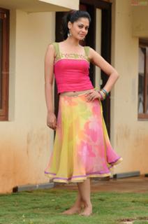 Bindhu Madhavi feet photo 20