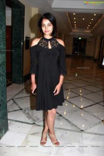 Bindhu Madhavi feet photo 8