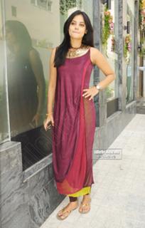 Bindhu Madhavi feet photo 5