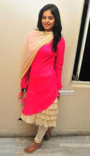 Bindhu Madhavi feet photo 18