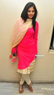Bindhu Madhavi feet photo 16