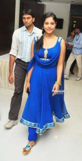 Bindhu Madhavi feet photo 12