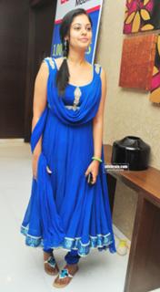 Bindhu Madhavi feet photo 4