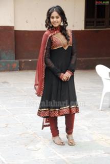 Bindhu Madhavi feet photo 2