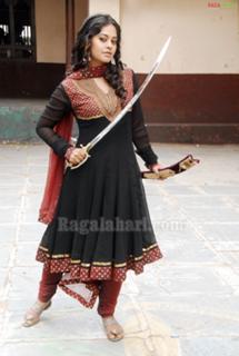 Bindhu Madhavi feet photo 20