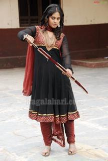 Bindhu Madhavi feet photo 17