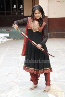 Bindhu Madhavi feet photo 13