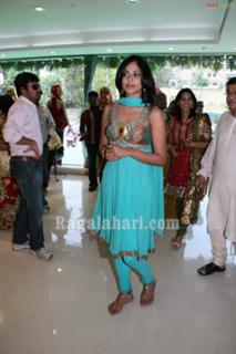 Bindhu Madhavi feet photo 17