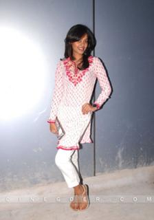 Bindhu Madhavi feet photo 5