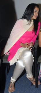 Bindhu Madhavi feet photo 1