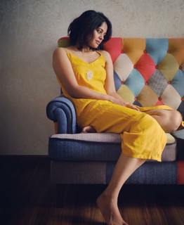 Bindhu Madhavi feet photo 16