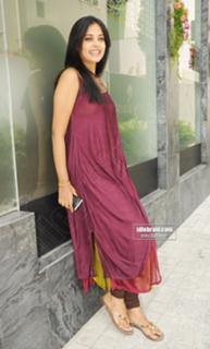 Bindhu Madhavi feet photo 5