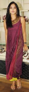 Bindhu Madhavi feet photo 8