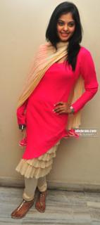Bindhu Madhavi feet photo 20