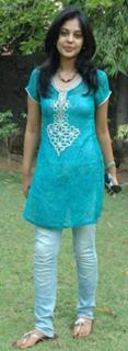 Bindhu Madhavi feet photo 9