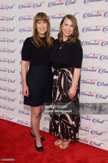 Bindi Irwin feet photo thumbnail