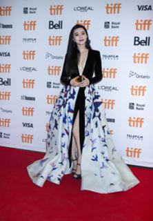 Bingbing Fan feet photo thumbnail