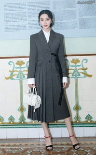 Bingbing Fan feet photo thumbnail