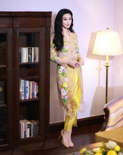 Bingbing Fan feet photo thumbnail