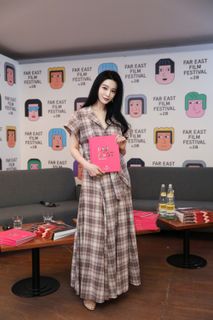 Bingbing Fan feet photo 1