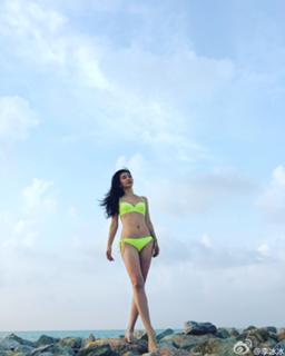 Bingbing Li feet photo thumbnail