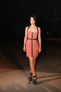 Bingbing Li feet photo thumbnail