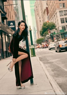 Bingbing Li feet photo thumbnail