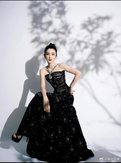 Bingbing Li feet photo thumbnail