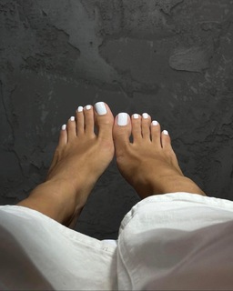 Bingbing Li feet photo thumbnail