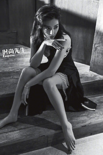 Bingbing Li feet photo thumbnail