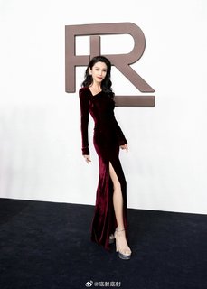 Bingbing Li feet photo thumbnail