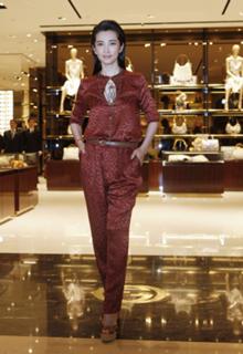 Bingbing Li feet photo thumbnail