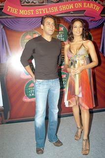 Bipasha Basu feet photo thumbnail